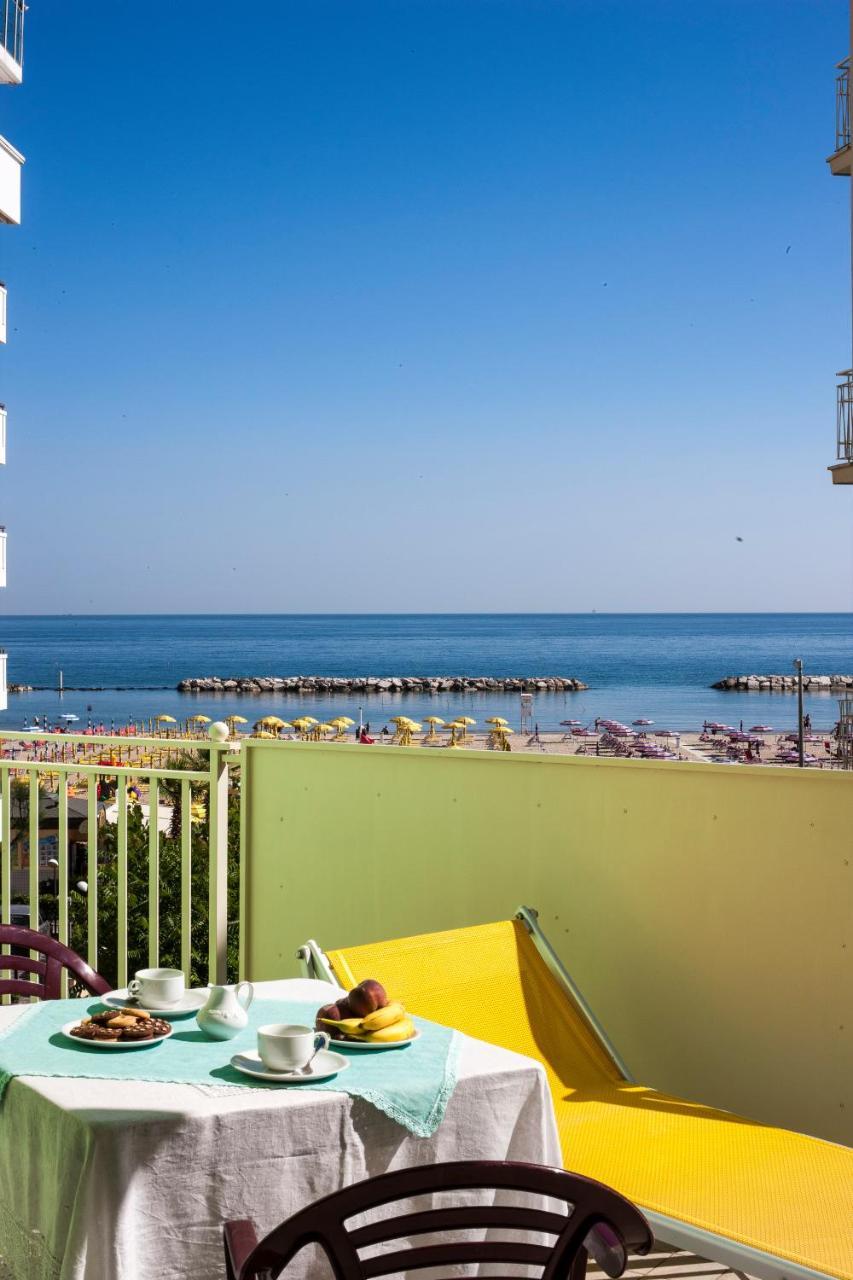 Beach Residence Gabicce Mare Ngoại thất bức ảnh