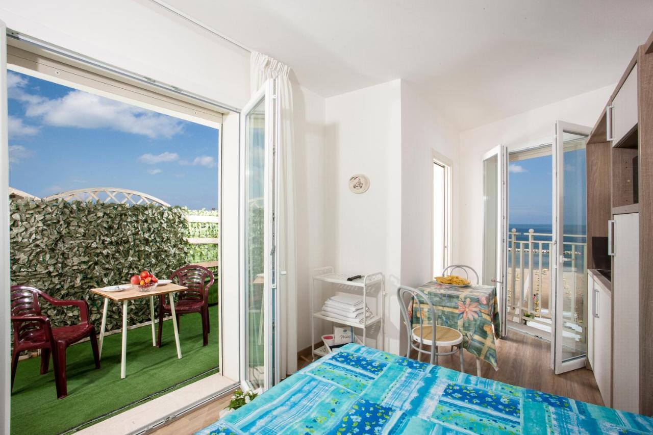 Beach Residence Gabicce Mare Ngoại thất bức ảnh